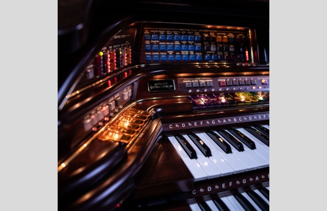 Lowrey Stardust Organ, Used - All Inclusive Top Grade Package (SN:SU-530604D645085) - Image 11